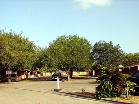 Lakeside Inn & Suites Mathis Exterior foto